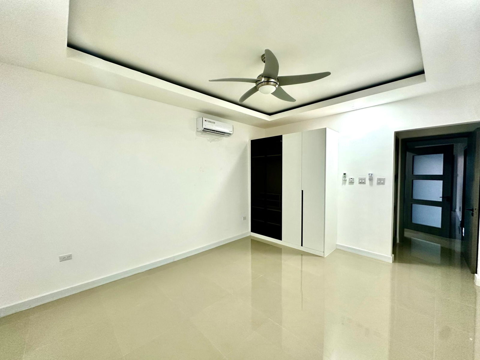 Twenty-Third image of 90- Ocho Rios Country Club in Ocho Rios, St. Ann, Jamaica - property is For Rent