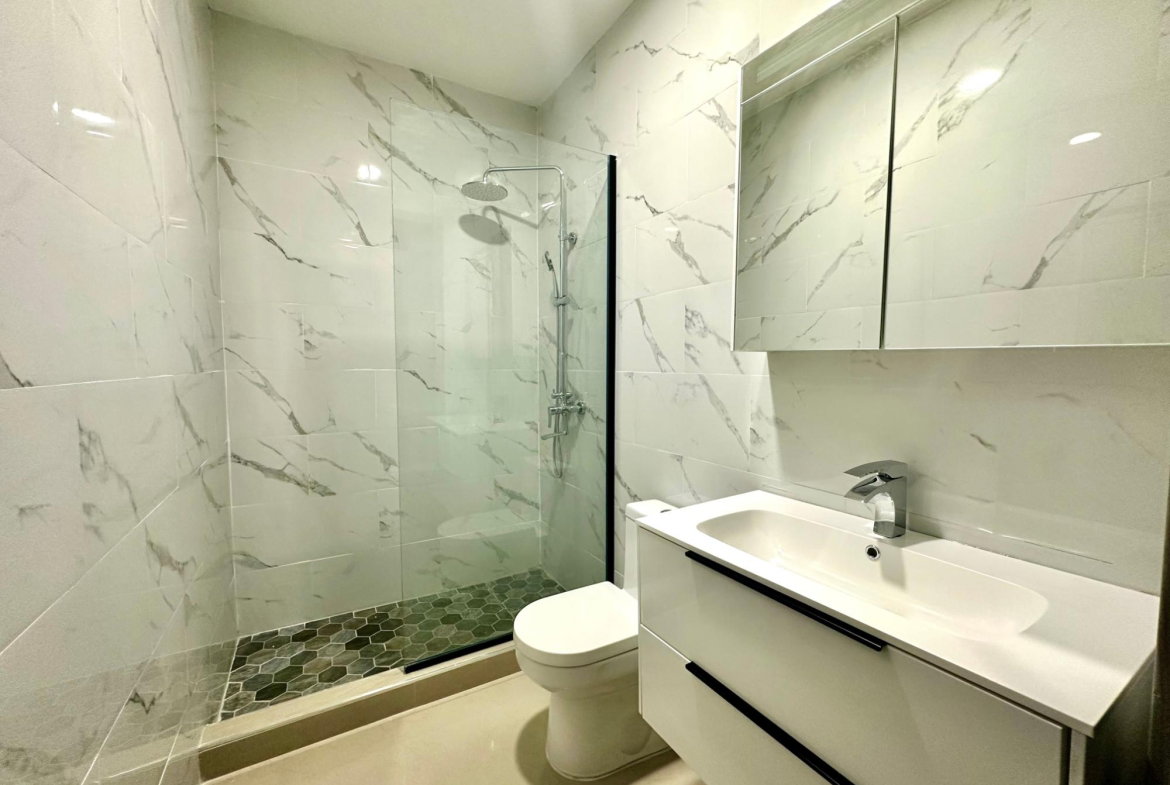 Twenty-Fourth image of 90- Ocho Rios Country Club in Ocho Rios, St. Ann, Jamaica - property is For Rent