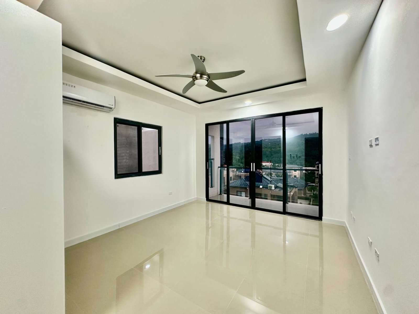 Twenty-Fifth image of 90- Ocho Rios Country Club in Ocho Rios, St. Ann, Jamaica - property is For Rent