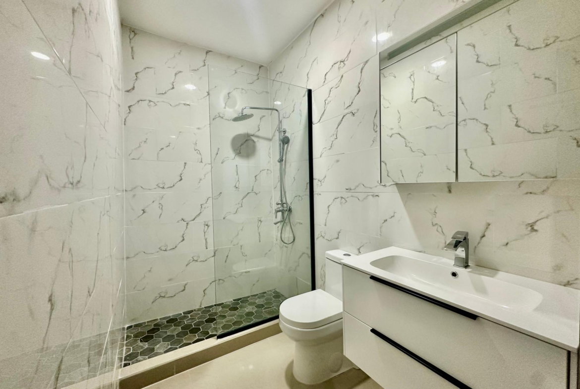 Twenty-Seventh image of 90- Ocho Rios Country Club in Ocho Rios, St. Ann, Jamaica - property is For Rent