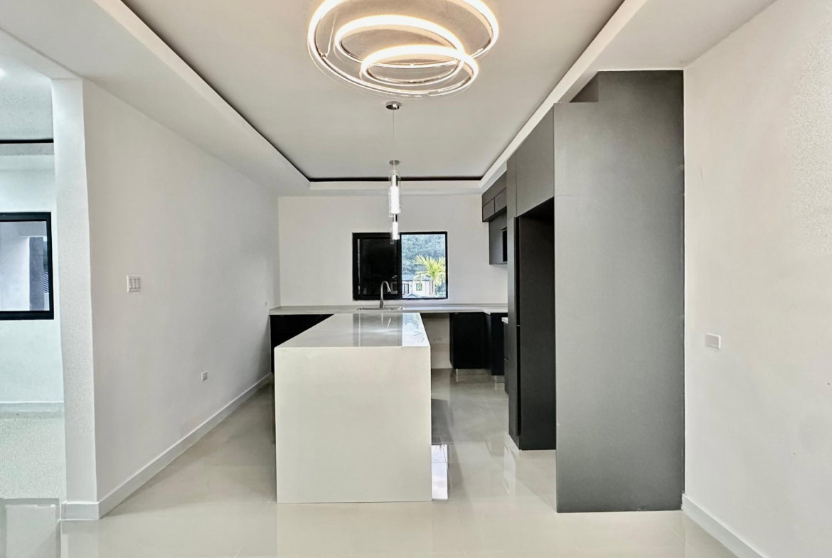 Seventh image of 90- Ocho Rios Country Club in Ocho Rios, St. Ann, Jamaica - property is For Rent