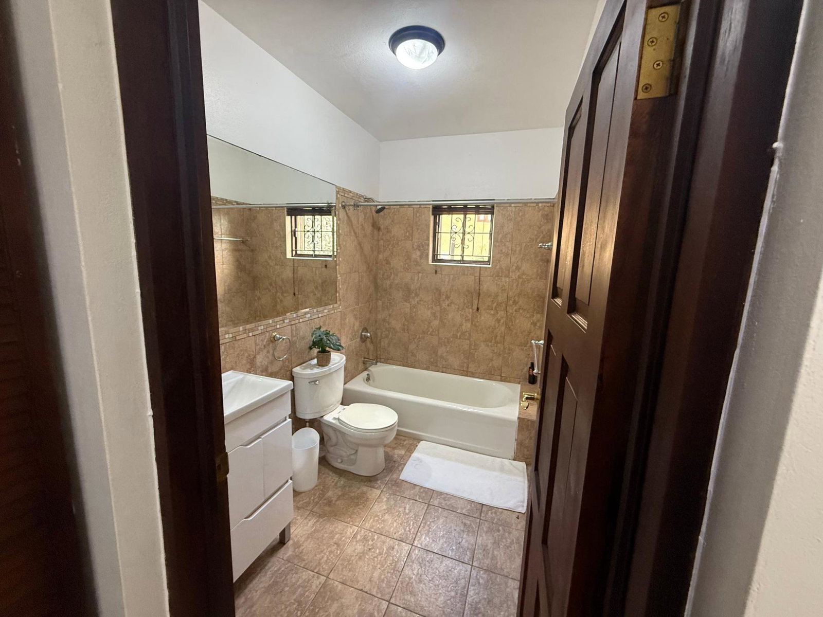 Eleventh image of B1-18 Jacks Hill Road in Kingston 6, St. Andrew, Jamaica - property is For Rent