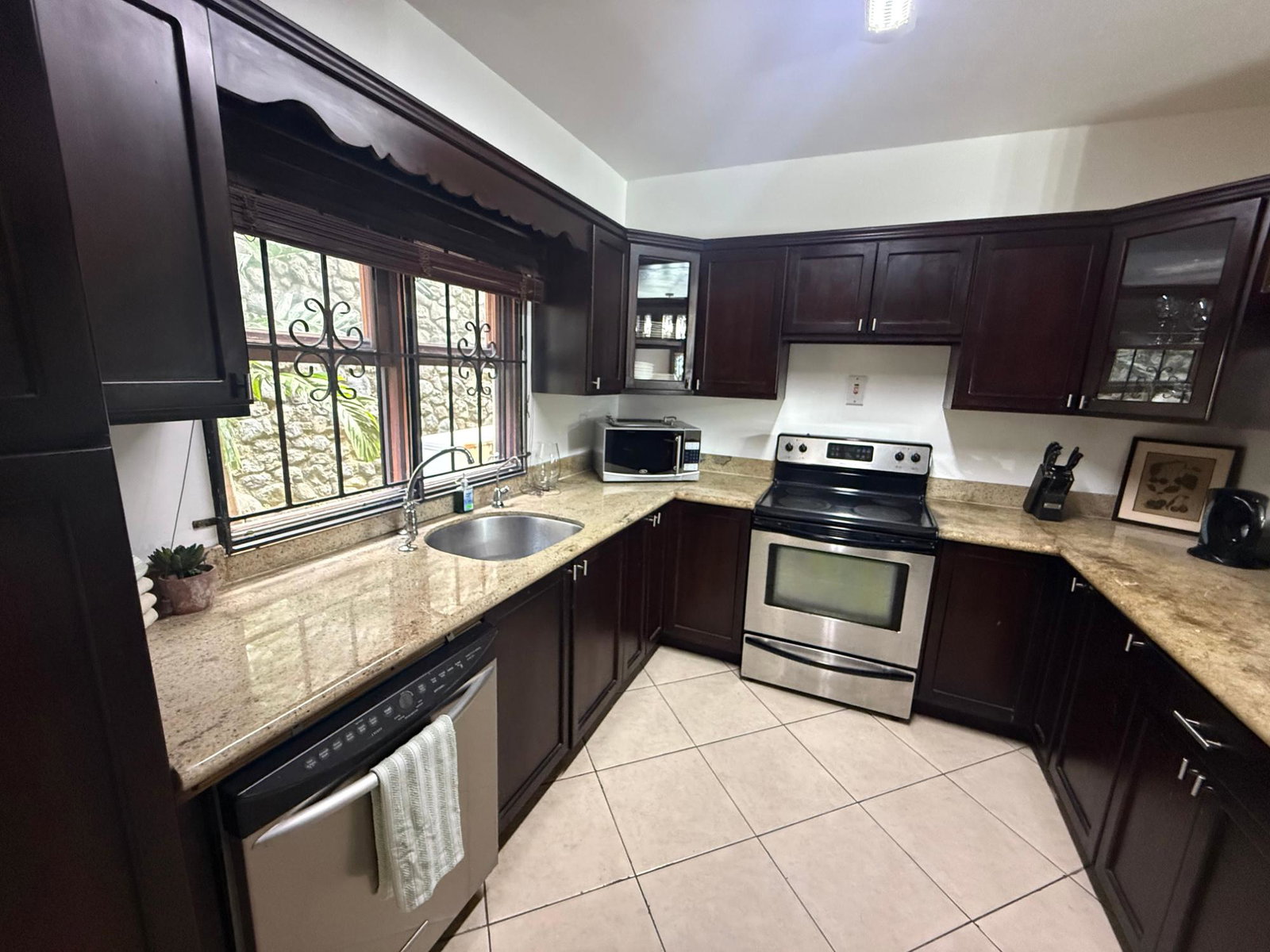 Fifth image of B1-18 Jacks Hill Road in Kingston 6, St. Andrew, Jamaica - property is For Rent