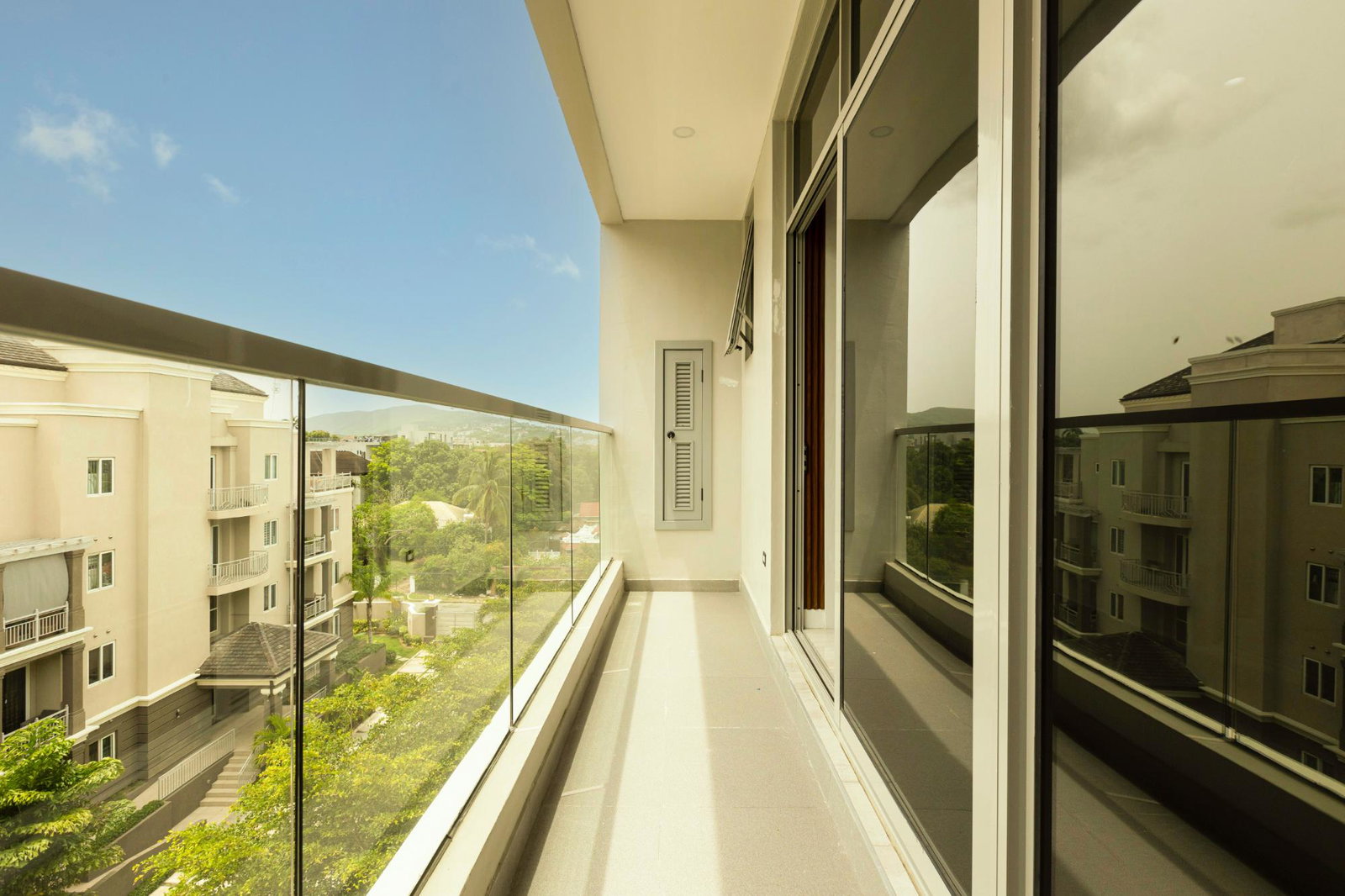 Seventh image of 403-29 Salisbury Avenue in Kingston 6, St. Andrew, Jamaica - property is For Rent