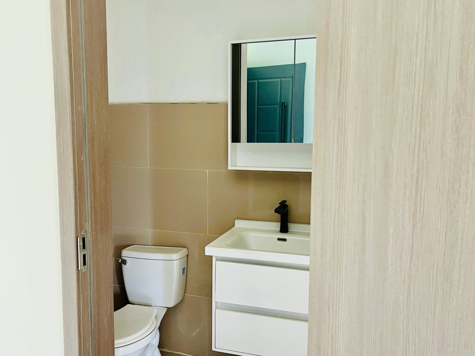 Sixteenth image of 20-6 Wellington Drive in Kingston 6, St. Andrew, Jamaica - property is For Rent