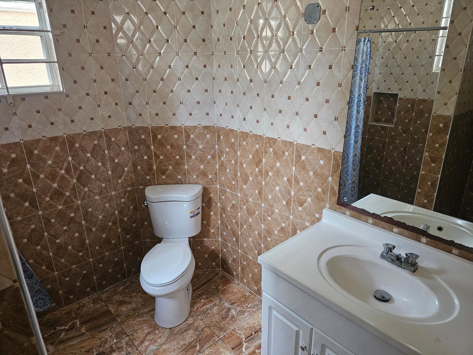 Thirteenth image of 1-15 Sullivan Avenue in Kingston 8, St. Andrew, Jamaica - property is For Rent