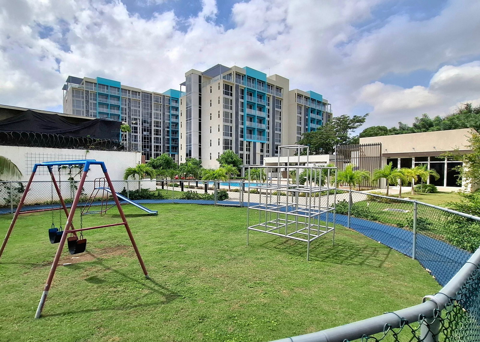 Modern-2-Bed-Apartment-for-Rent-at-The-Cambridge-New-Kingston-St.-Andrew Twenty-Third image of b 401-4 Musgrave in Kingston 5, St. Andrew, Jamaica - property is For Rent