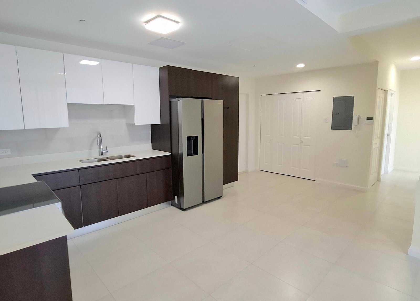 Modern-2-Bed-Apartment-for-Rent-at-The-Cambridge-New-Kingston-St.-Andrew Fourth image of b 401-4 Musgrave in Kingston 5, St. Andrew, Jamaica - property is For Rent