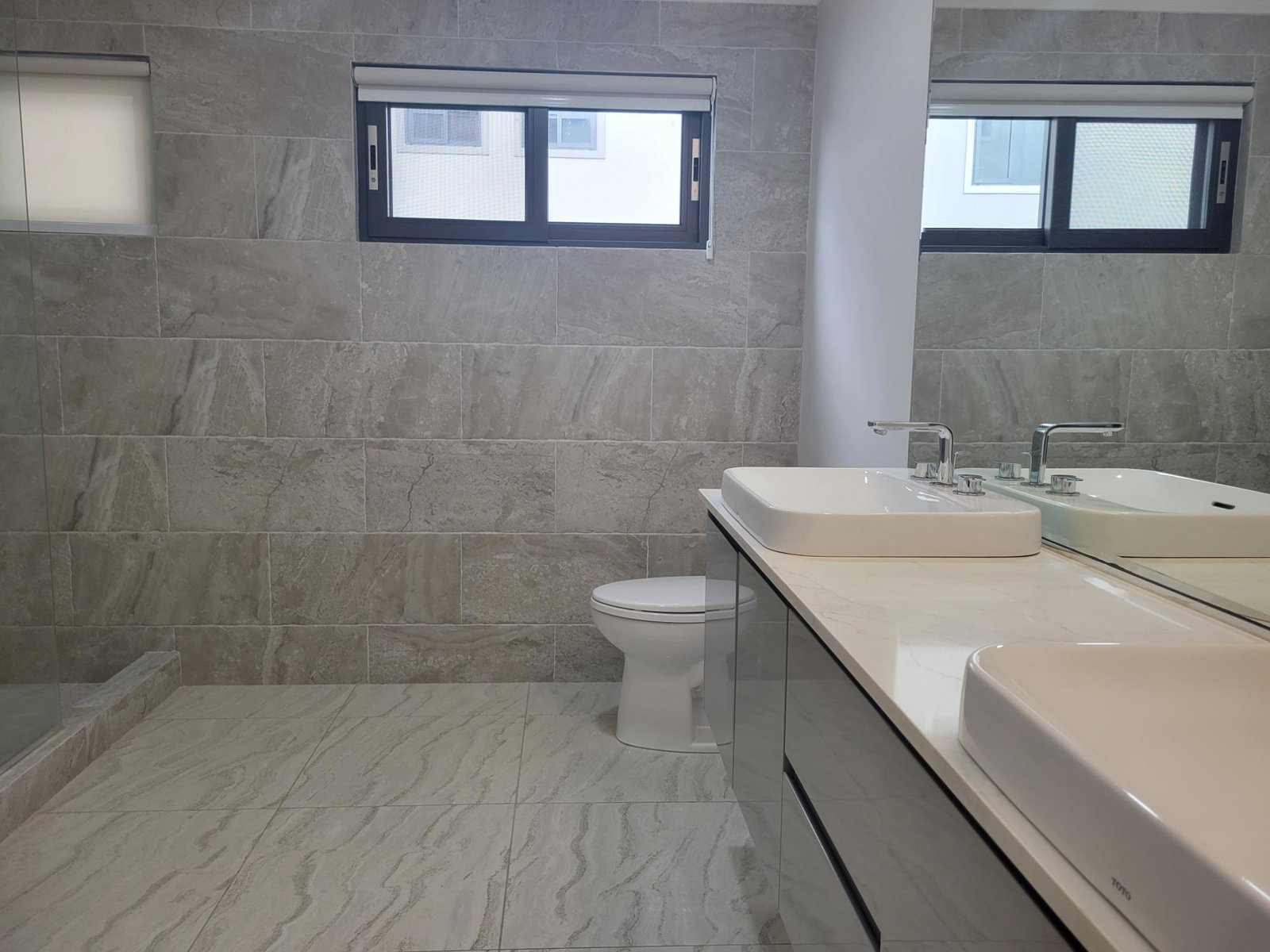 Eleventh image of 42c-1a Tavistock Terrace in Kingston 6, St. Andrew, Jamaica - property is For Rent