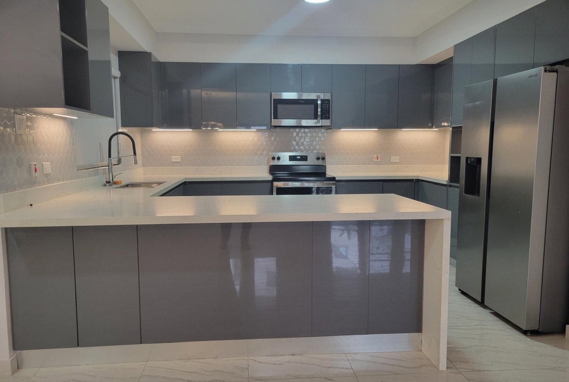 Sixth image of 42c-1a Tavistock Terrace in Kingston 6, St. Andrew, Jamaica - property is For Rent