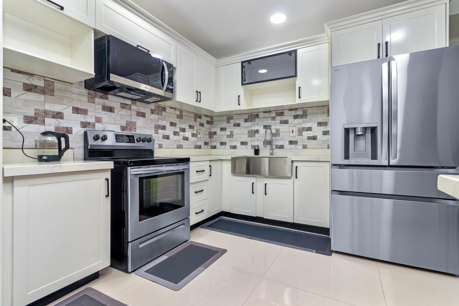 Ninth image of 8-6 Wellington Drive in Kingston 6, St. Andrew, Jamaica - property is For Rent