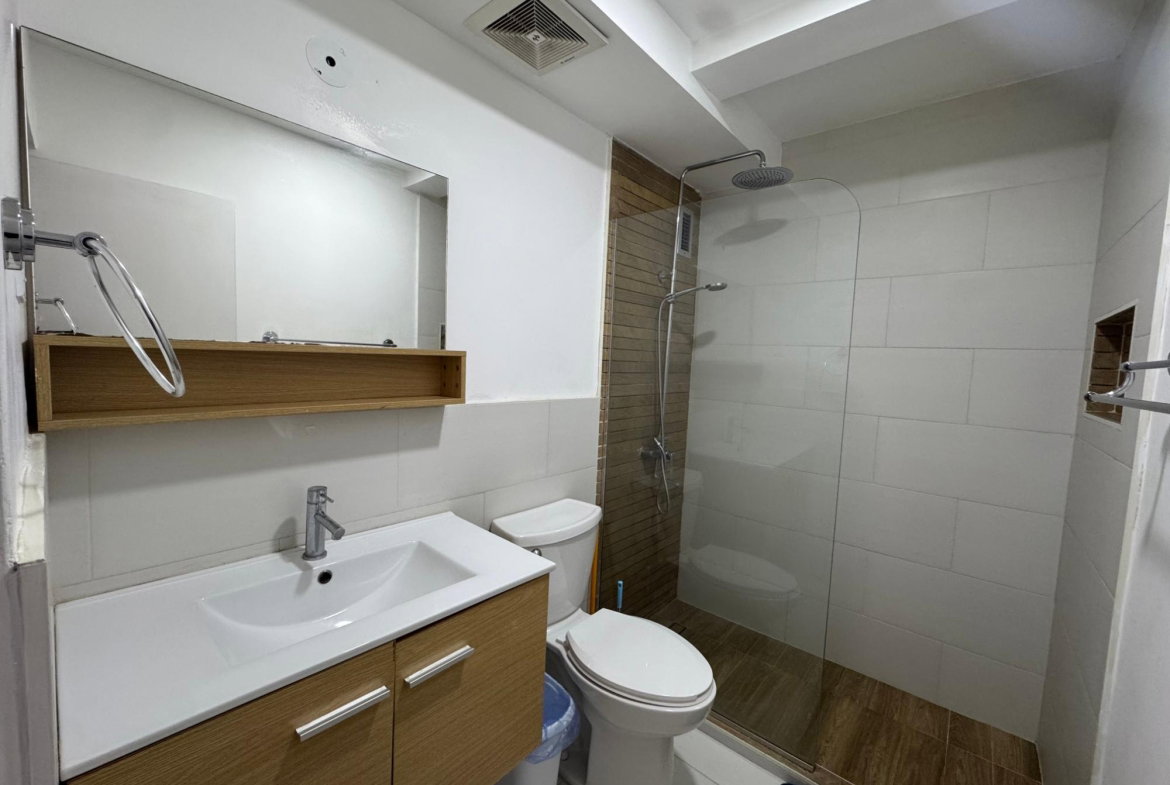 Thirteenth image of 2d-17 Kingsway in Kingston 10, St. Andrew, Jamaica - property is For Rent