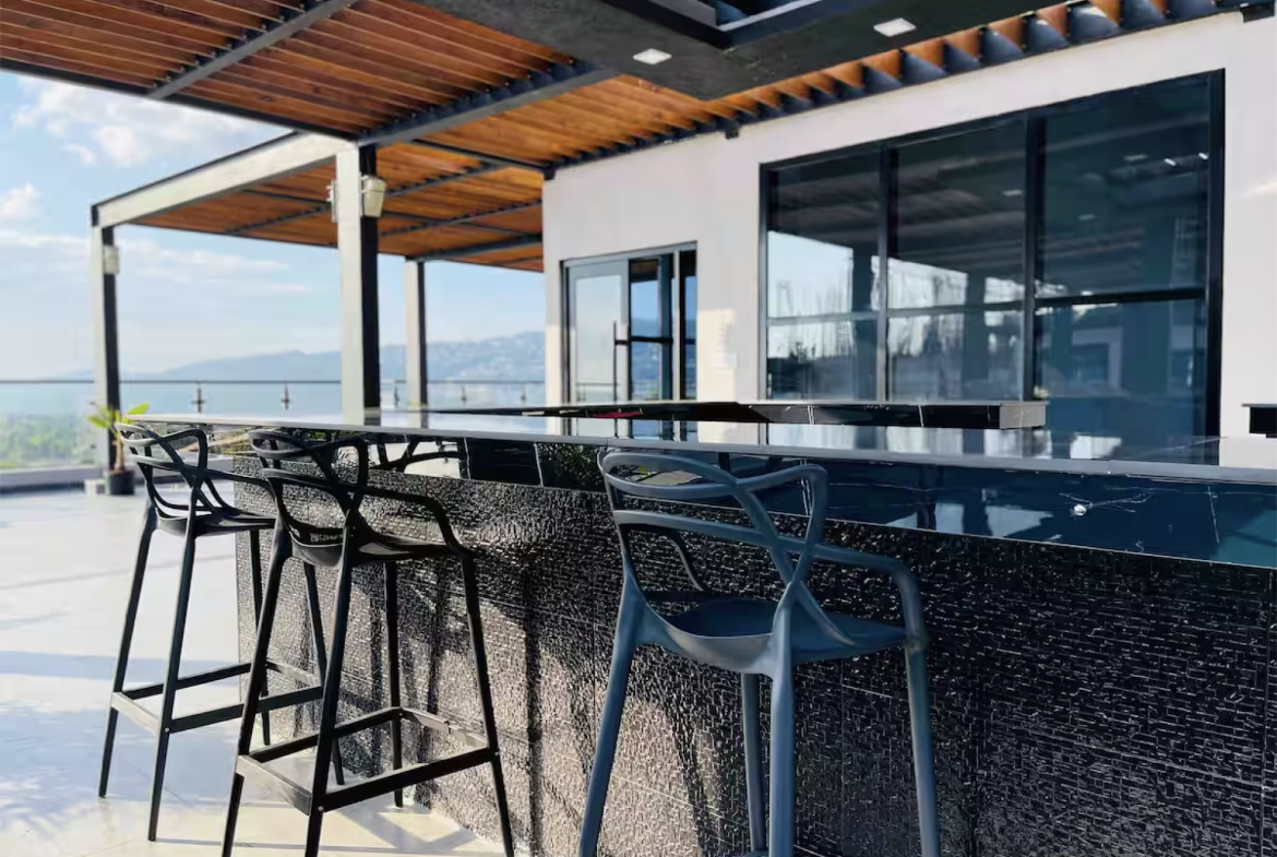 Fifteenth image of 204-28 Waterloo Avenue in Kingston 10, St. Andrew, Jamaica - property is For Rent