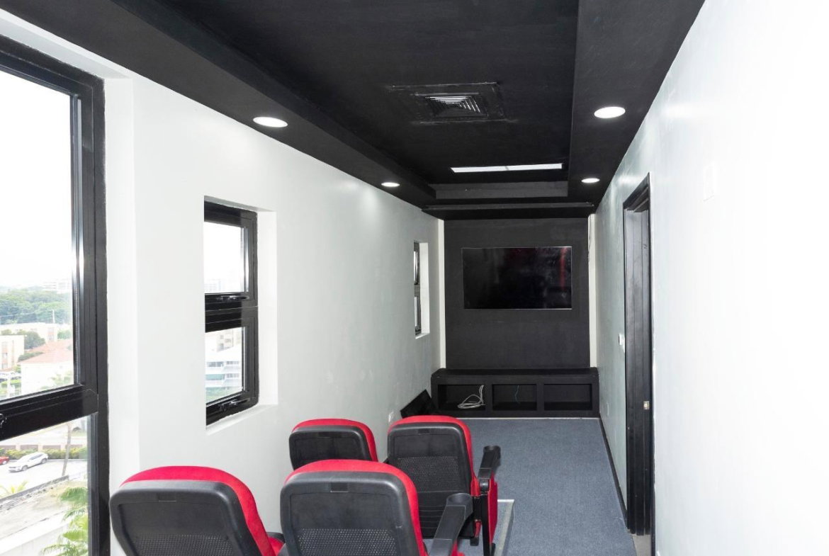 Thirteenth image of 403-28 Waterloo Avenue in Kingston 10, St. Andrew, Jamaica - property is For Rent