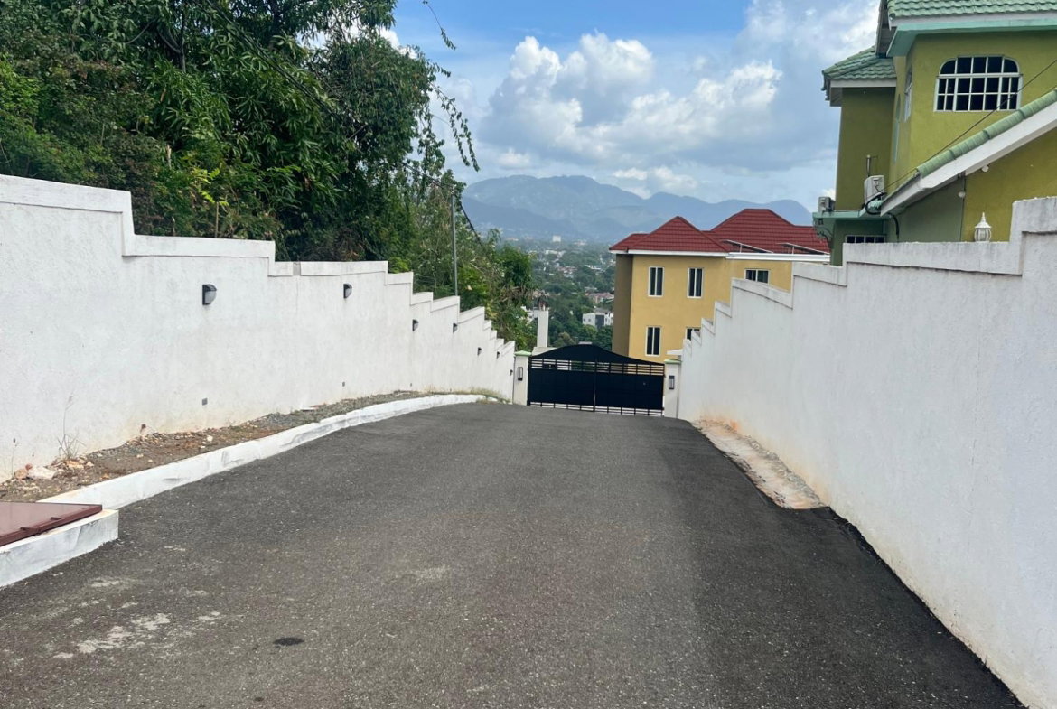 Second image of 17a Elmwood Terrace in Red Hills, St. Andrew, Jamaica - property is For Rent