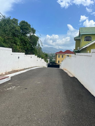 Second image of 17a Elmwood Terrace in Red Hills, St. Andrew, Jamaica - property is For Rent