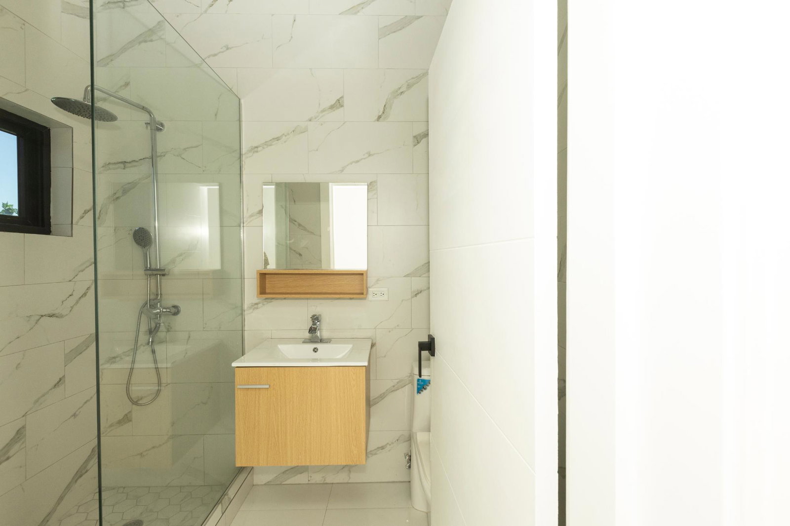 Fifth image of 2 Salisbury Avenue in Kingston 6, St. Andrew, Jamaica - property is For Rent