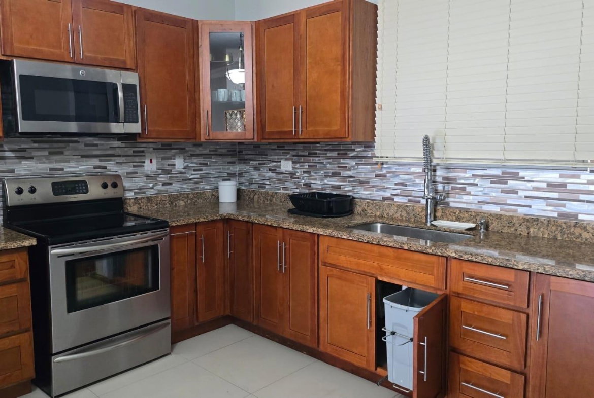 Seventeenth image of 2-16 Fairway Avenue, Kingston in Kingston 5, St. Andrew, Jamaica - property is For Rent