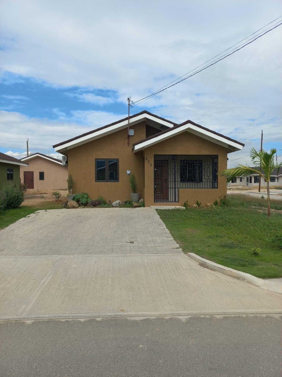 Modern-2-Bedroom-Bungalow-for-Rent-in-Oak-Estates-Portmore-St.-Catherine Second image of 325 Oak Estates in Portmore Pines, St. Catherine, Jamaica - property is For Rent
