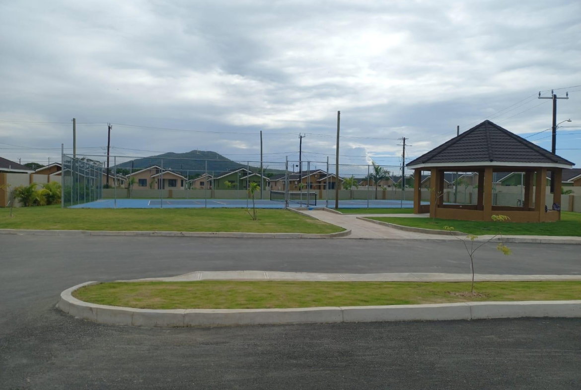 Twentieth image of 325 Oak Estates in Portmore Pines, St. Catherine, Jamaica - property is For Rent