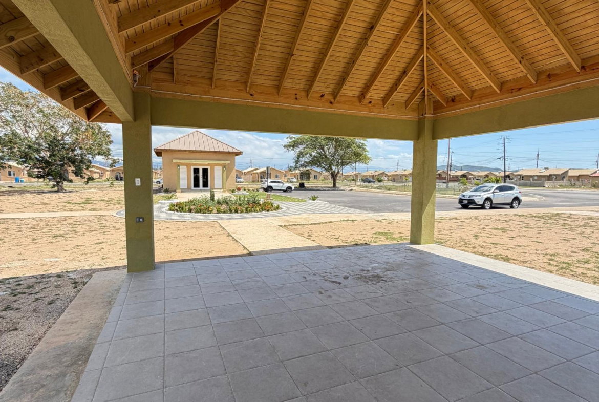 Twelfth image of 702 Phoenix Park Village in Phoenix Park, St. Catherine, Jamaica - property is For Rent