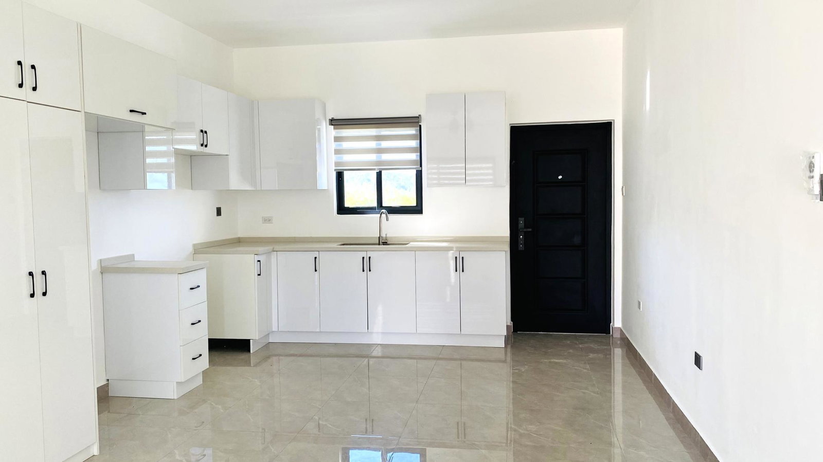 Fifth image of 631- Calabash Drive in Runaway Bay, St. Ann, Jamaica - property is For Rent