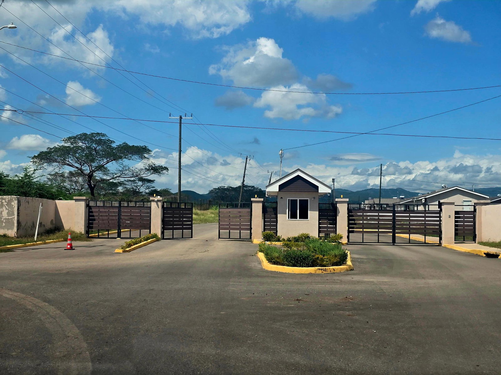 Sixteenth image of 437- Whim Estates in Old Harbour, St. Catherine, Jamaica - property is For Rent