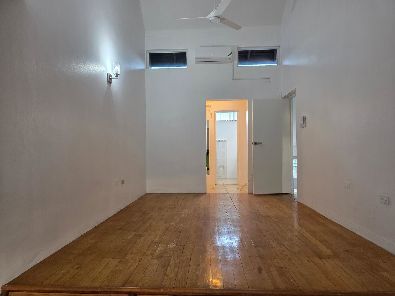 Twenty-Sixth image of 2-107 Hope Road, Kingston 6 in Kingston 6, St. Andrew, Jamaica - property is For Rent