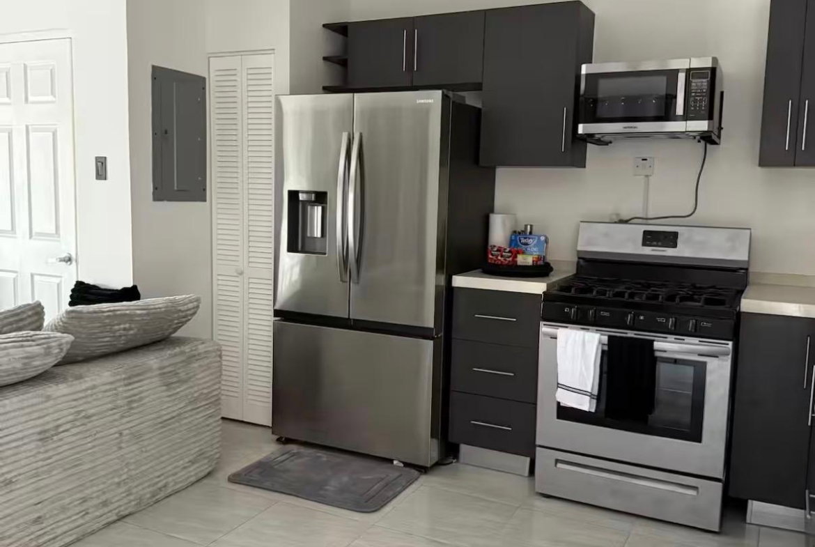 Sixth image of 121 Sandown Palms, Portmore in Greater Portmore, St. Catherine, Jamaica - property is For Rent