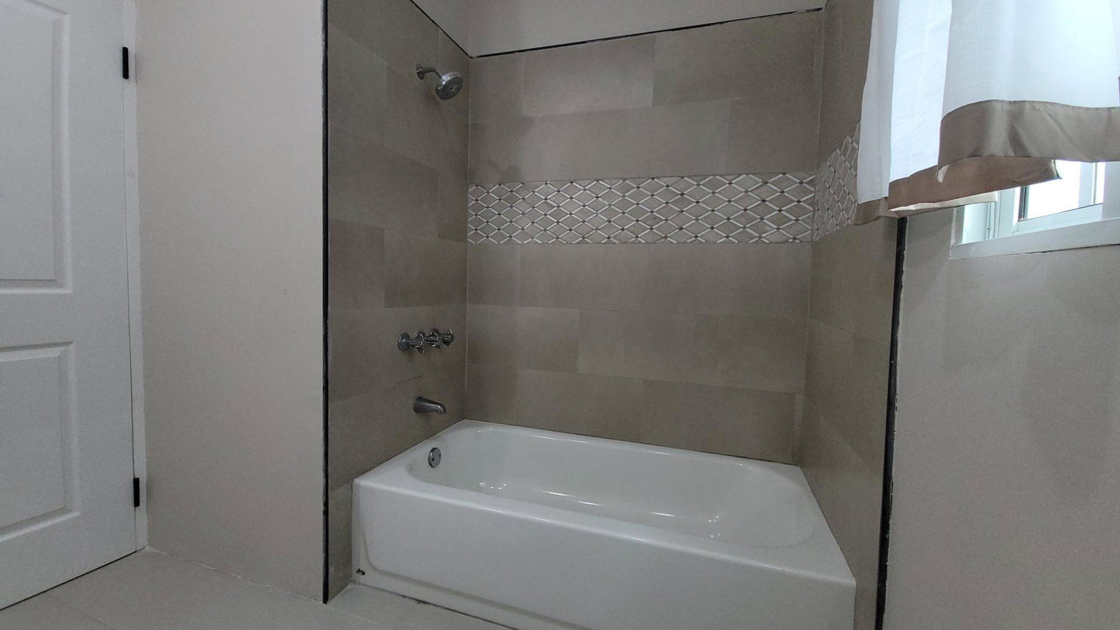 Seventh image of 213 Toby Hammocks, Toby Heigh in Freetown, Clarendon, Jamaica - property is For Sale