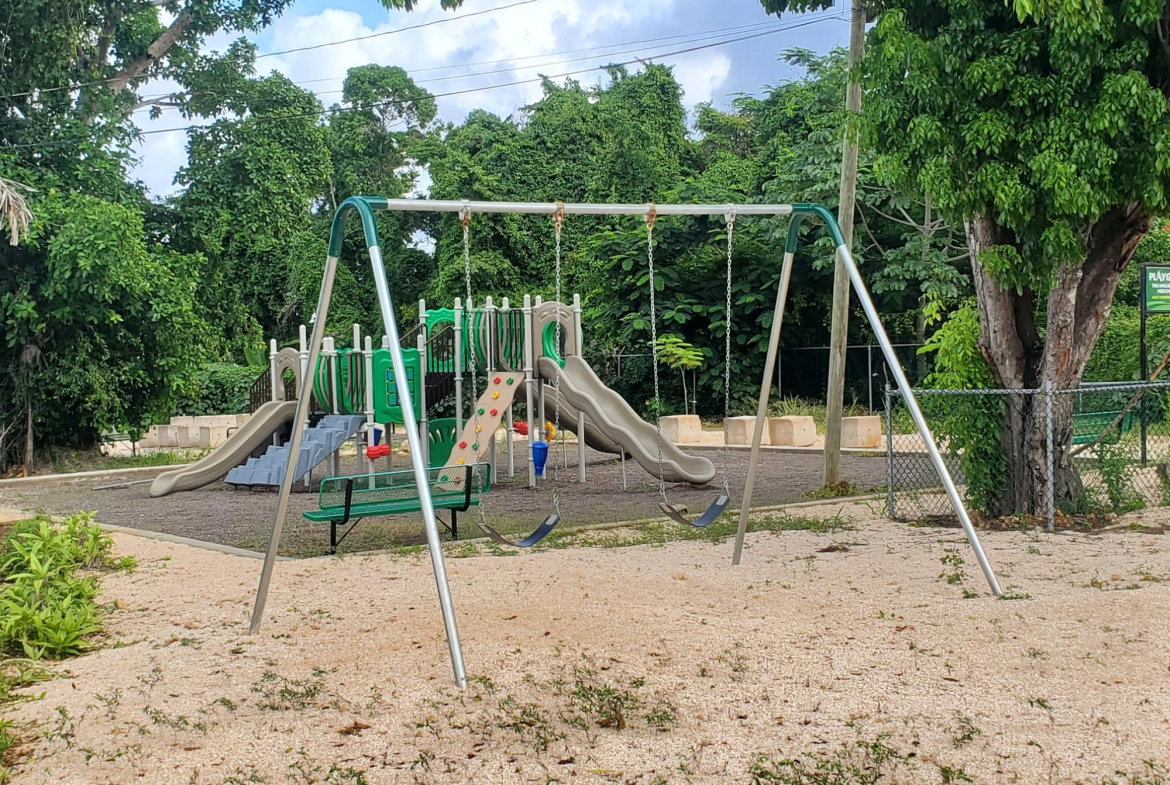 Nineteenth image of 10- Camelot Boulevard in Discovery Bay, St. Ann, Jamaica - property is For Rent