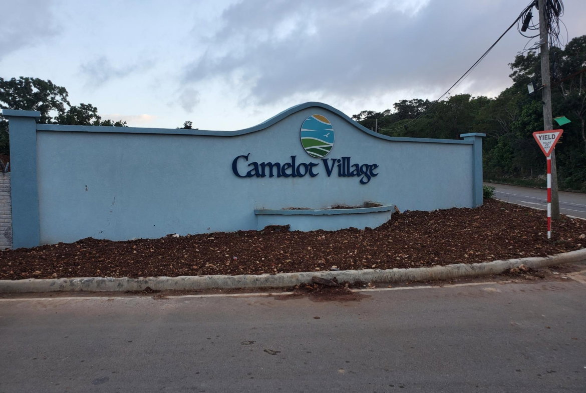 Fifth image of 10- Camelot Boulevard in Discovery Bay, St. Ann, Jamaica - property is For Rent