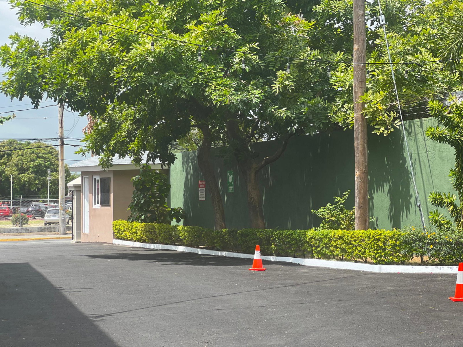 Fourth image of 6-70 Halfway Tree Road in Kingston 10, St. Andrew, Jamaica - property is For Rent