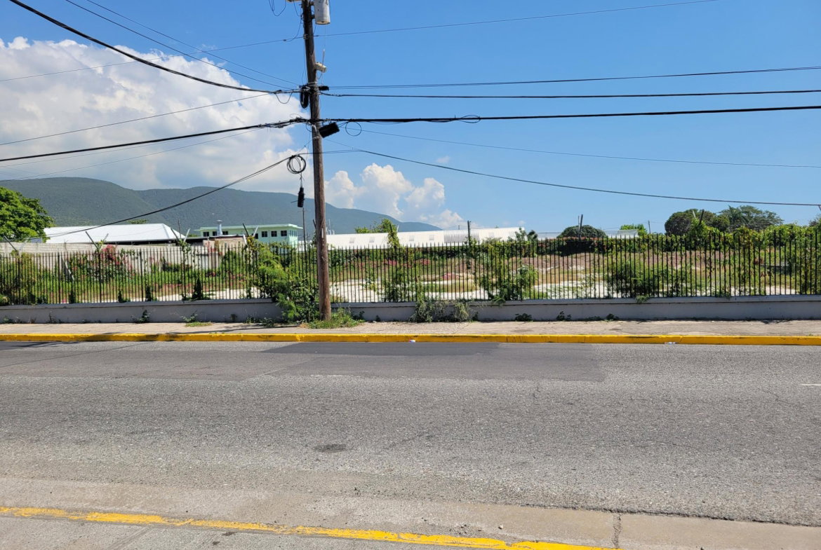Second image of 36 South Camp Road in Kingston 4, Kingston, Jamaica - property is For Rent