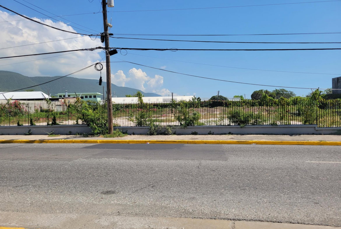 Third image of 36 South Camp Road in Kingston 4, Kingston, Jamaica - property is For Rent