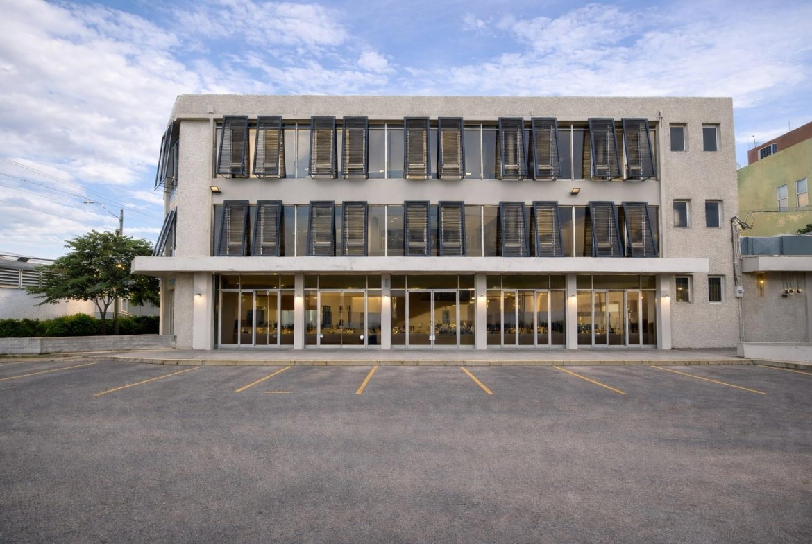 Third image of 1 Oxford Terrace in Kingston 5, St. Andrew, Jamaica - property is For Sale