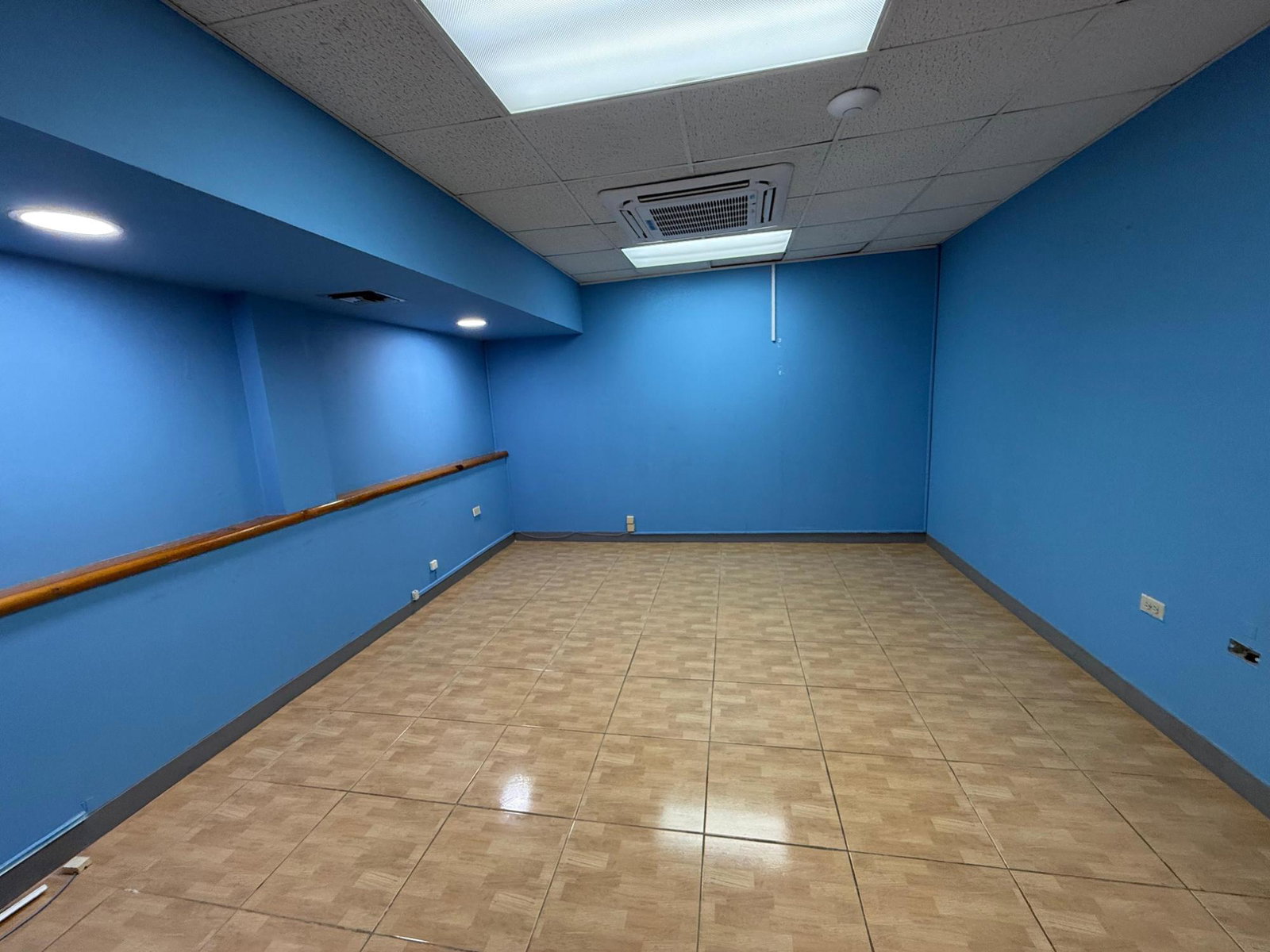 Seventh image of 1 Oxford Terrace in Kingston 5, St. Andrew, Jamaica - property is For Sale