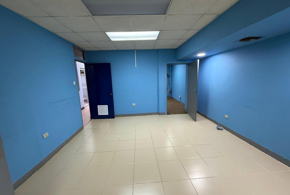 Ninth image of 1 Oxford Terrace in Kingston 5, St. Andrew, Jamaica - property is For Sale