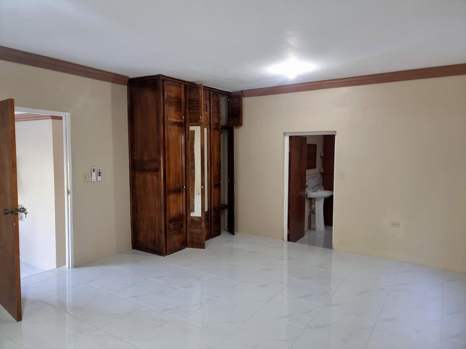 Thirteenth image of 269 Upper Fort, Hellshire St. in HELLSHIRE HILLS, St. Catherine, Jamaica - property is For Rent