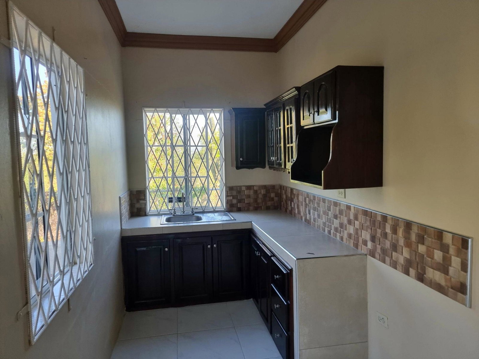 Eighth image of 269 Upper Fort, Hellshire St. in HELLSHIRE HILLS, St. Catherine, Jamaica - property is For Rent