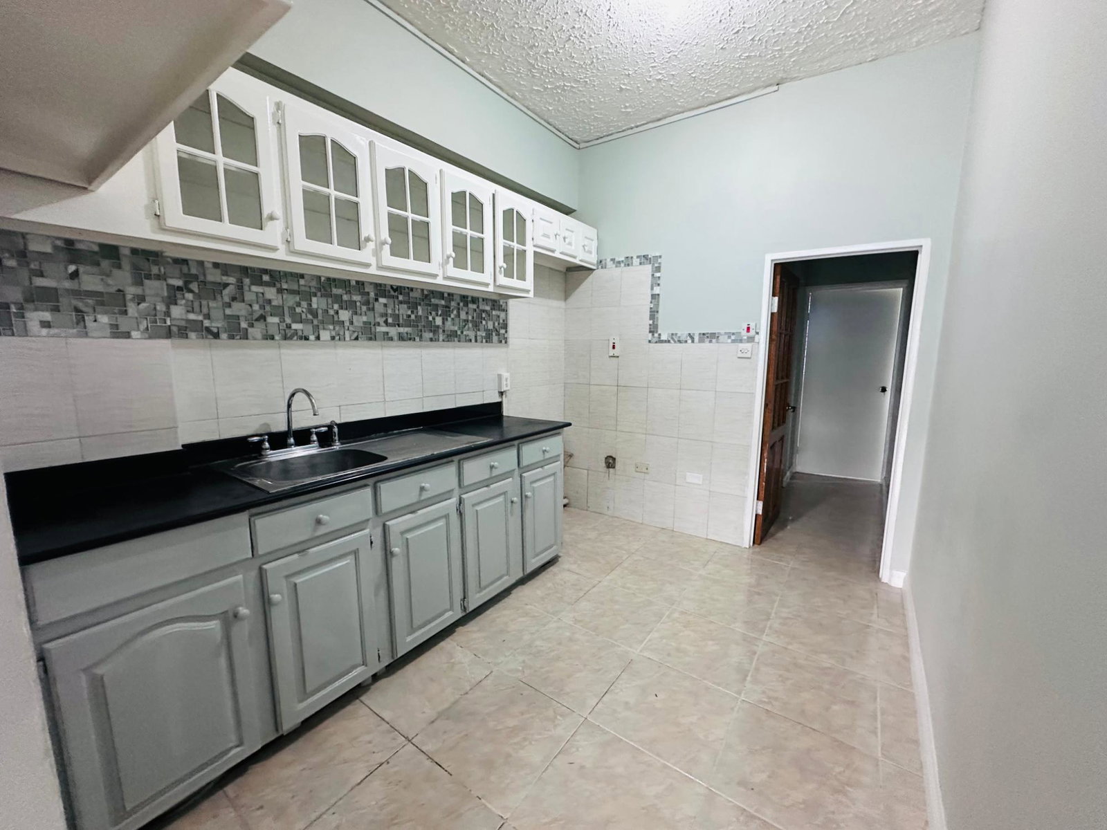 Sixth image of 15-3 Border Avenue in Kingston 19, St. Andrew, Jamaica - property is For Rent