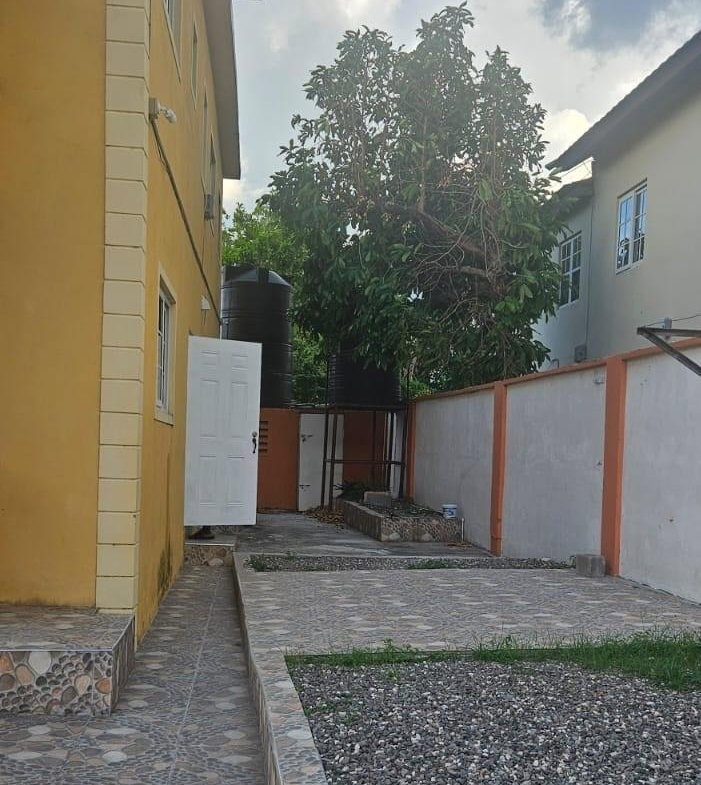 Tenth image of 3-29 Thetford Avenue, Kingston in Kingston 20, St. Andrew, Jamaica - property is For Rent