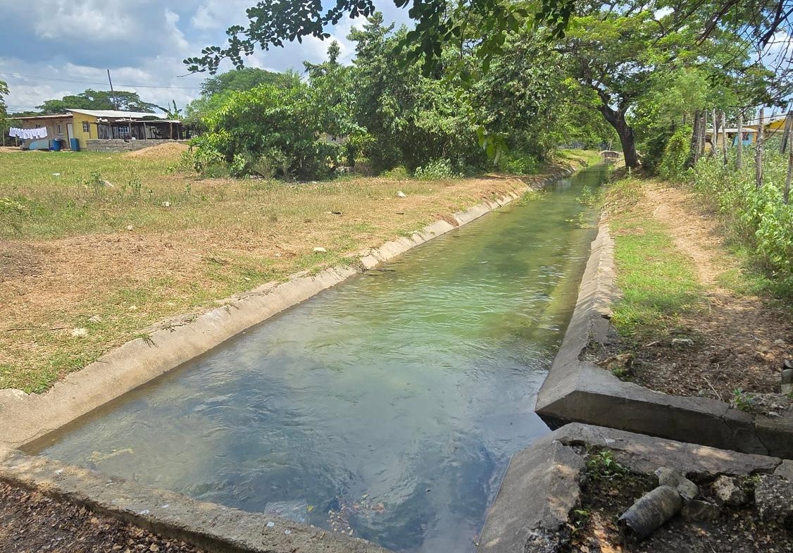 Fourth image of Four Paths Main Road in Four Paths, Clarendon, Jamaica - property is For Sale