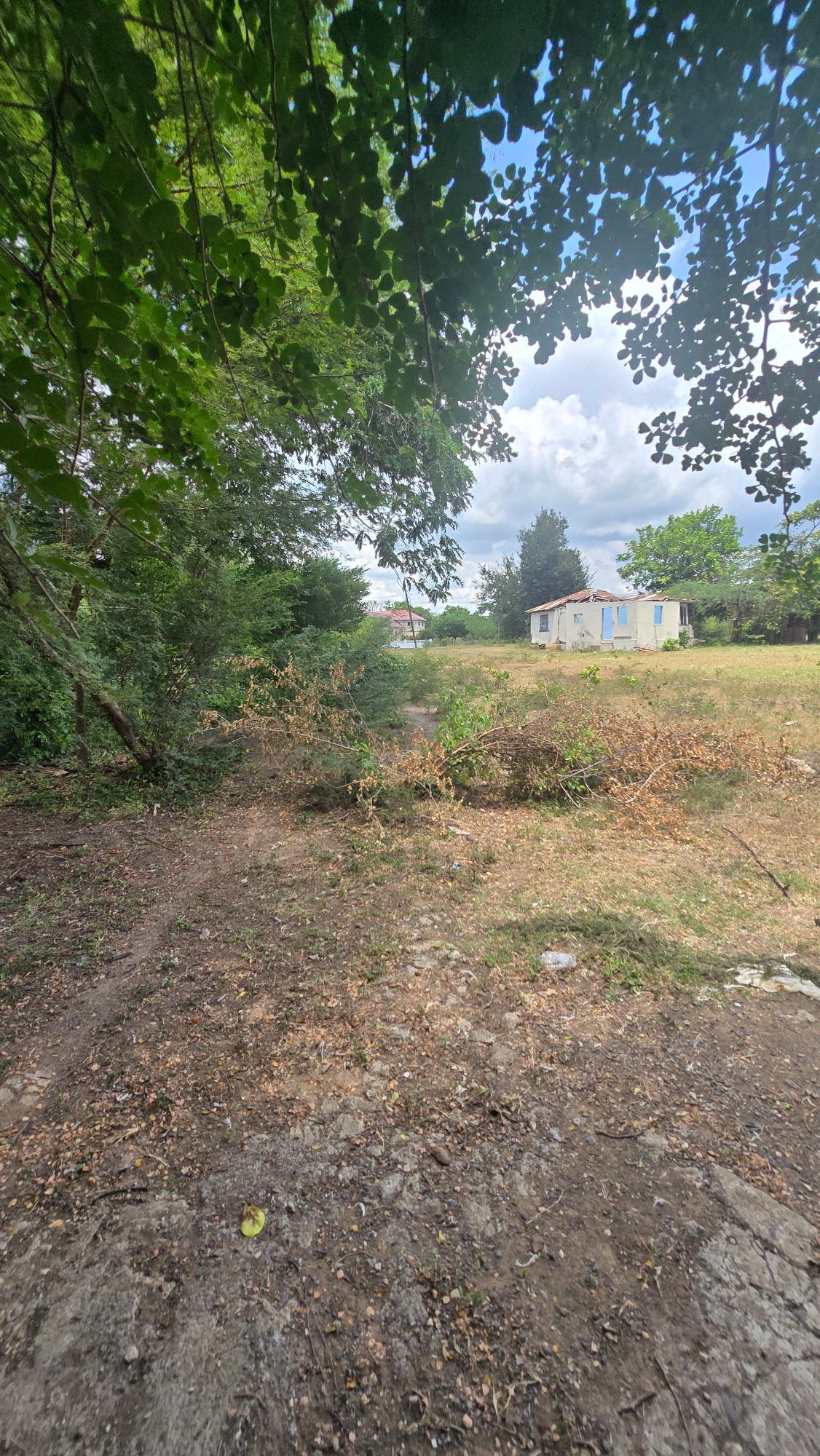 Sixth image of Four Paths Main Road in Four Paths, Clarendon, Jamaica - property is For Sale