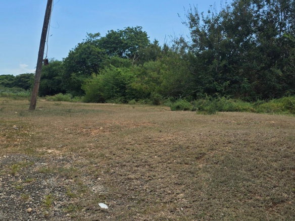 First image of Four Paths Main Road in Four Paths, Clarendon, Jamaica - property is For Sale