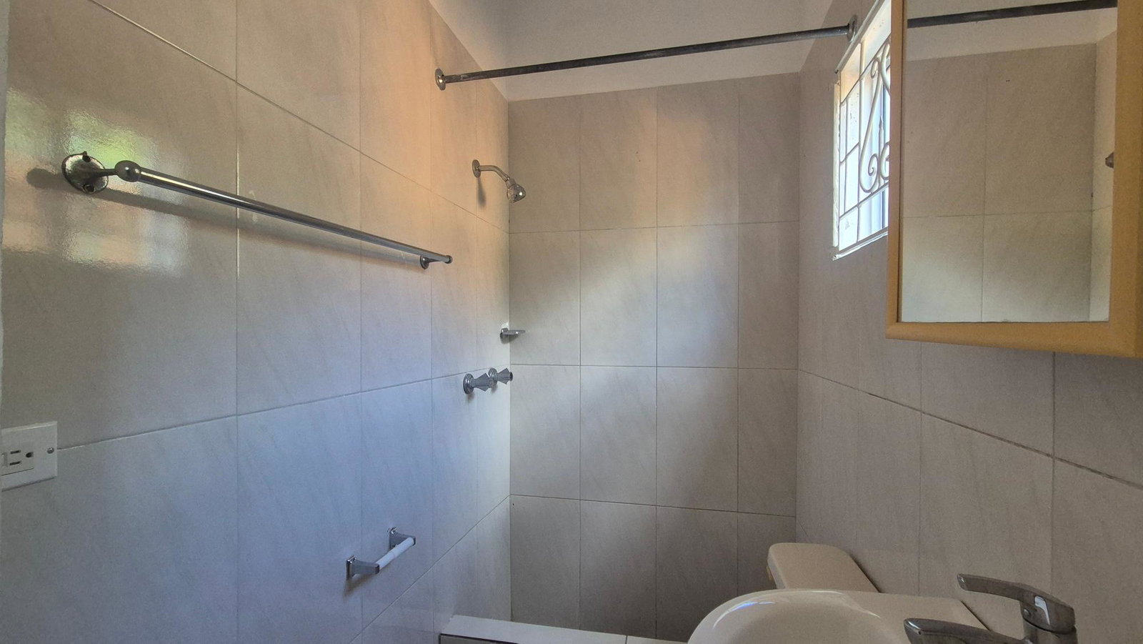 Fifteenth image of Killarney Avenue, Patrick in Kingston 20, St. Andrew, Jamaica - property is For Rent