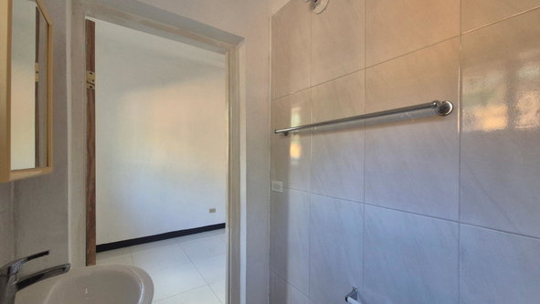 Seventeenth image of Killarney Avenue, Patrick in Kingston 20, St. Andrew, Jamaica - property is For Rent