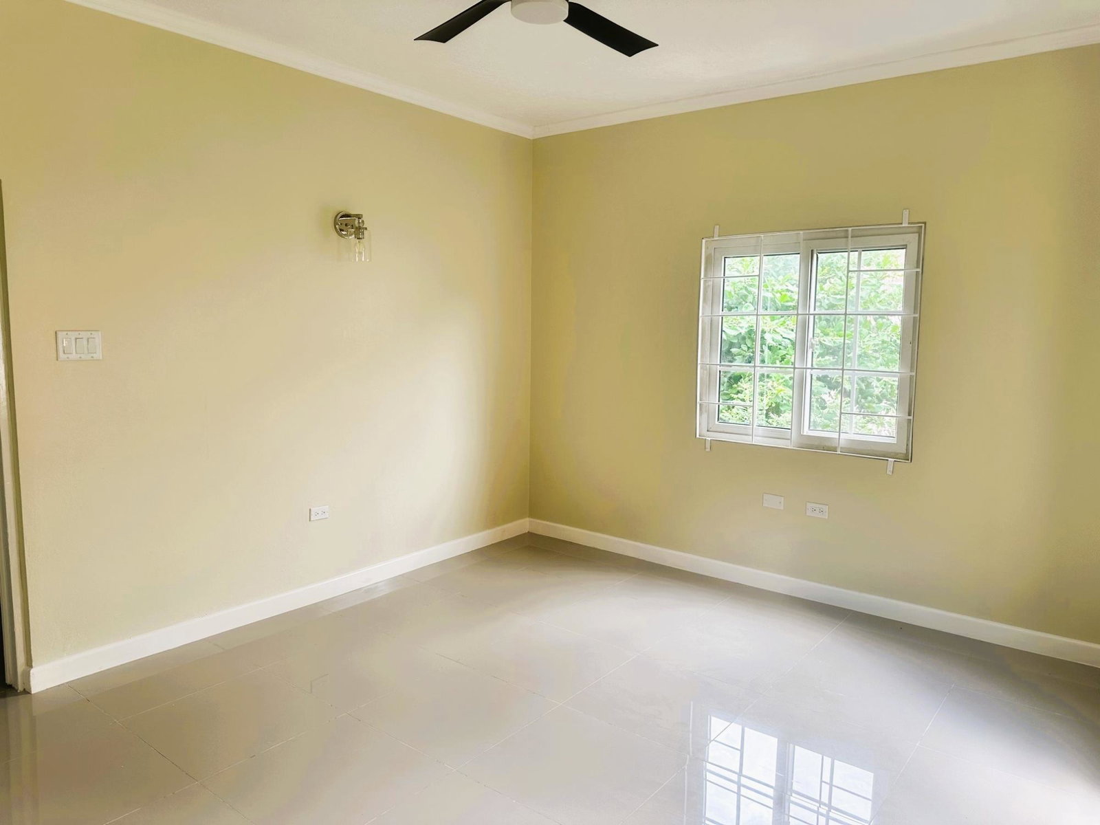 Seventeenth image of 4 Acadia Drive in Kingston 8, St. Andrew, Jamaica - property is For Rent