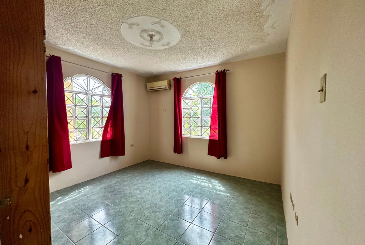 Eighth image of 1-2 Main Street, Runaway Bay in Runaway Bay, St. Ann, Jamaica - property is For Rent