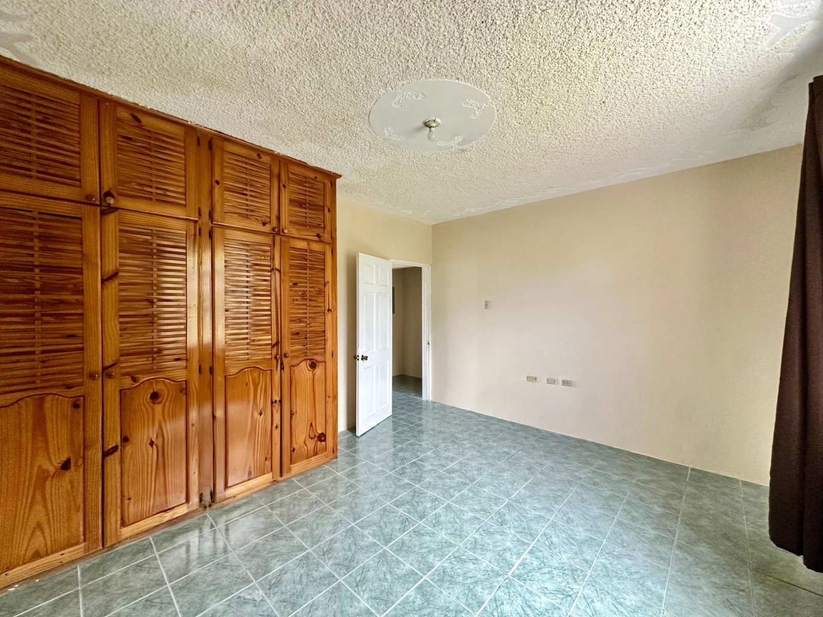 Spacious-2-Bedroom-Apartment-for-Rent-in-Runaway-Bay-St.-Ann-Jamaica Ninth image of 1-2 Main Street, Runaway Bay in Runaway Bay, St. Ann, Jamaica - property is For Rent